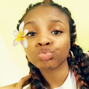 Meet your Posher, Renissa